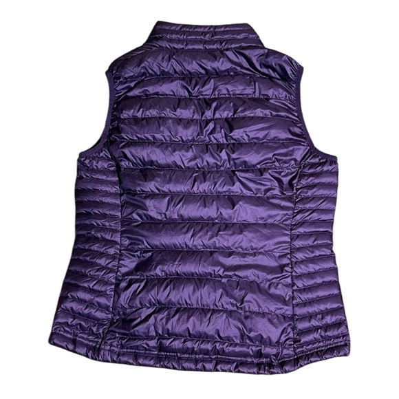 Quince Lightweight Down Packable Puffer Vest Navy size Medium - Picture 2 of 7